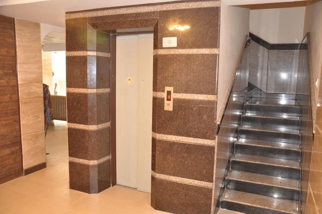 Hotel Sms Grand Inn Vellore Buitenkant foto