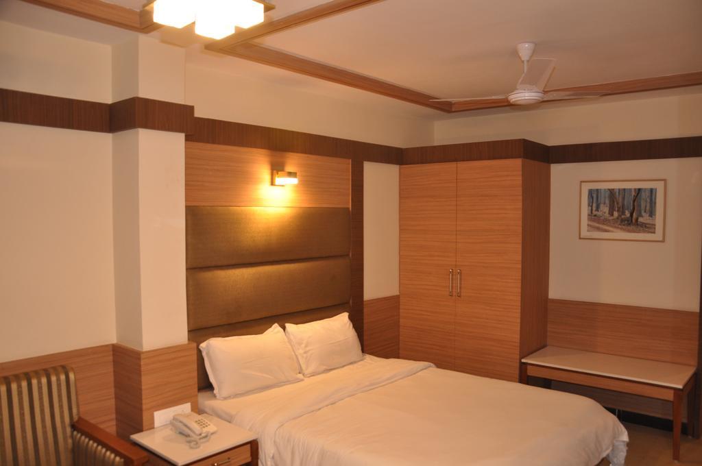 Hotel Sms Grand Inn Vellore Buitenkant foto