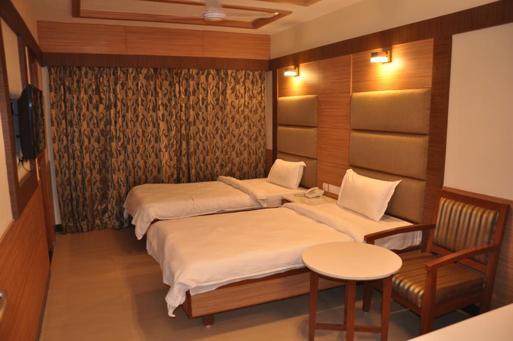 Hotel Sms Grand Inn Vellore Kamer foto