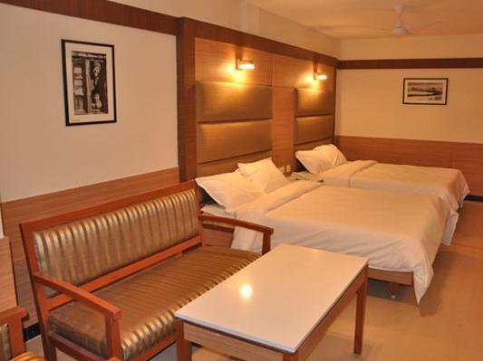 Hotel Sms Grand Inn Vellore Buitenkant foto