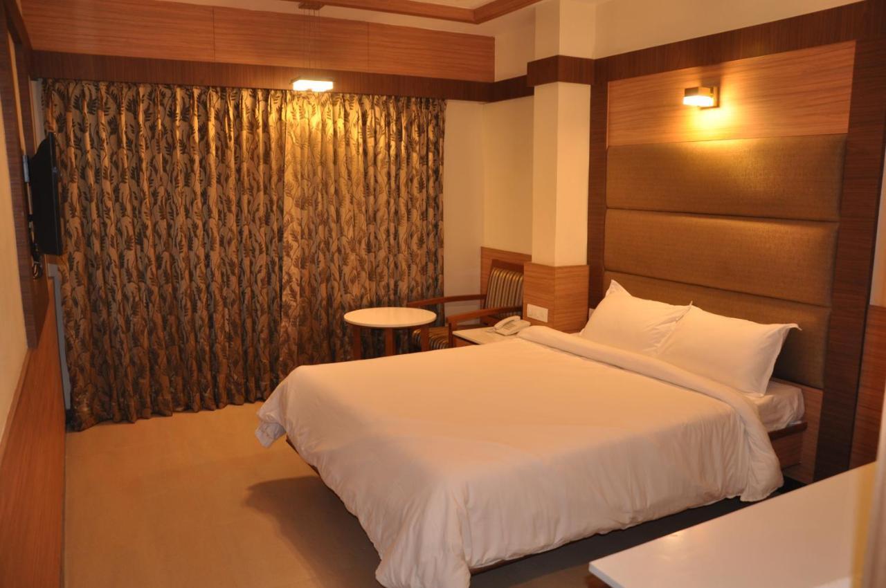 Hotel Sms Grand Inn Vellore Buitenkant foto